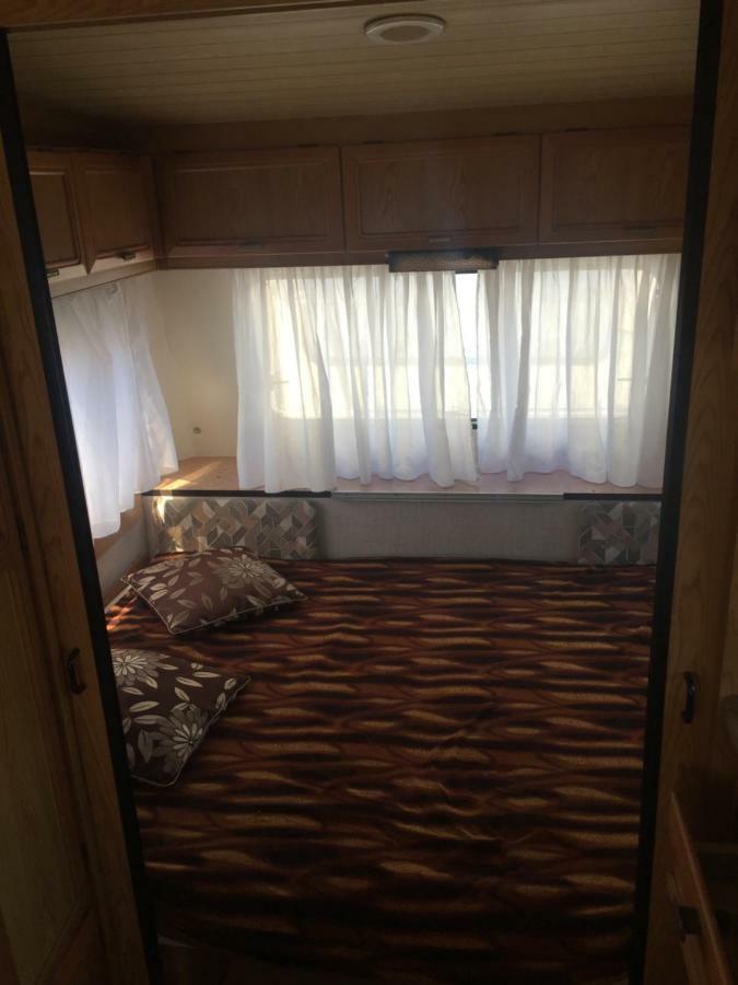 Blekitna Ostryga Hotel Jastarnia Buitenkant foto