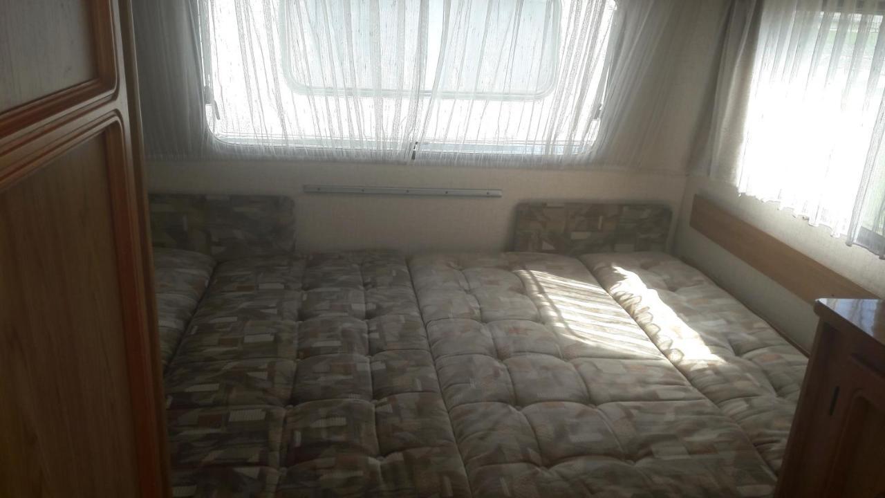 Blekitna Ostryga Hotel Jastarnia Buitenkant foto